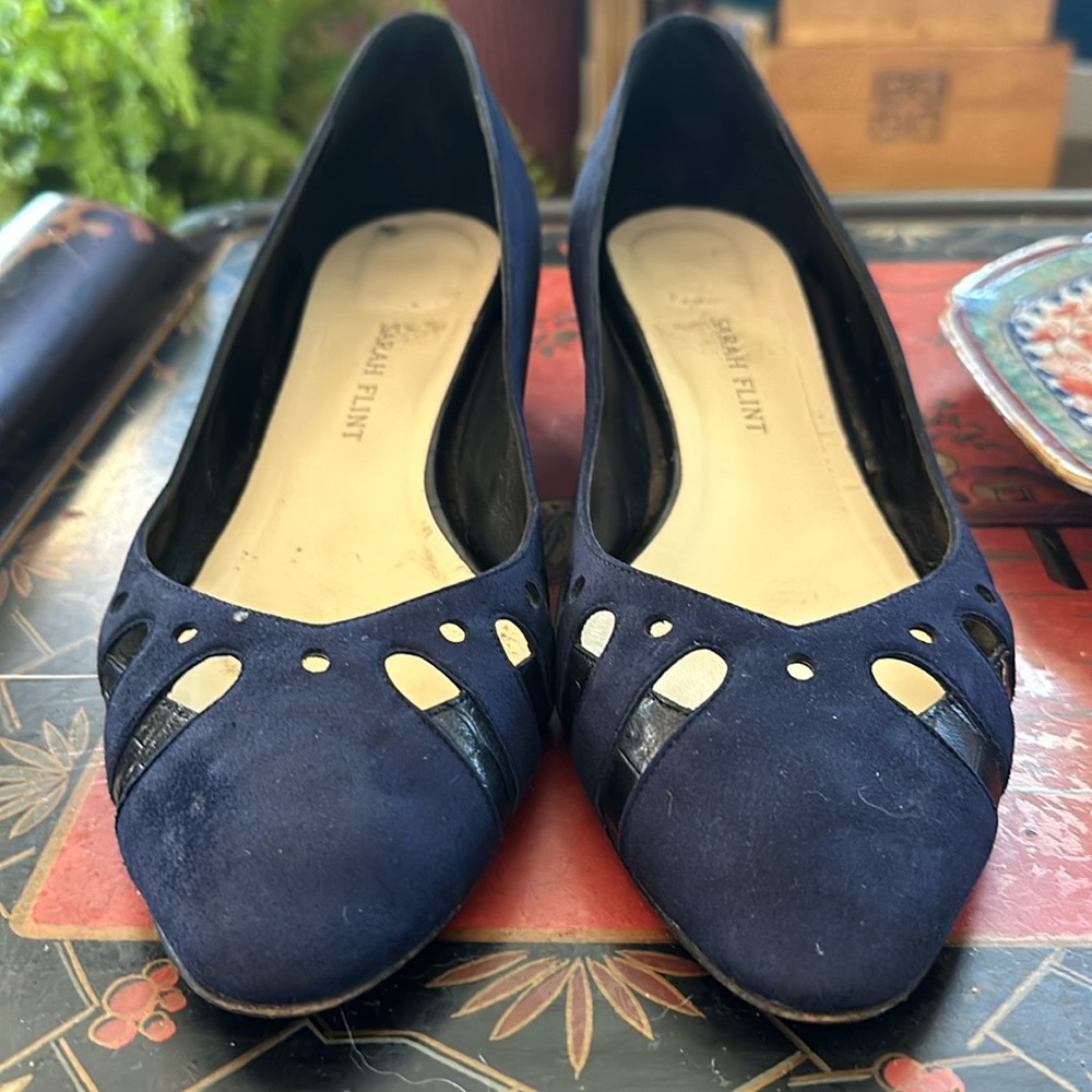Sarah Flint Navy suede cutout low heel block heel 40.5 9